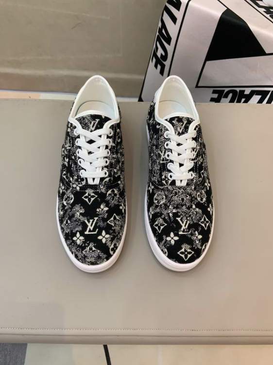 Picture of Louis Vuitton Shoes _SKULVsz38-44mnf052715366